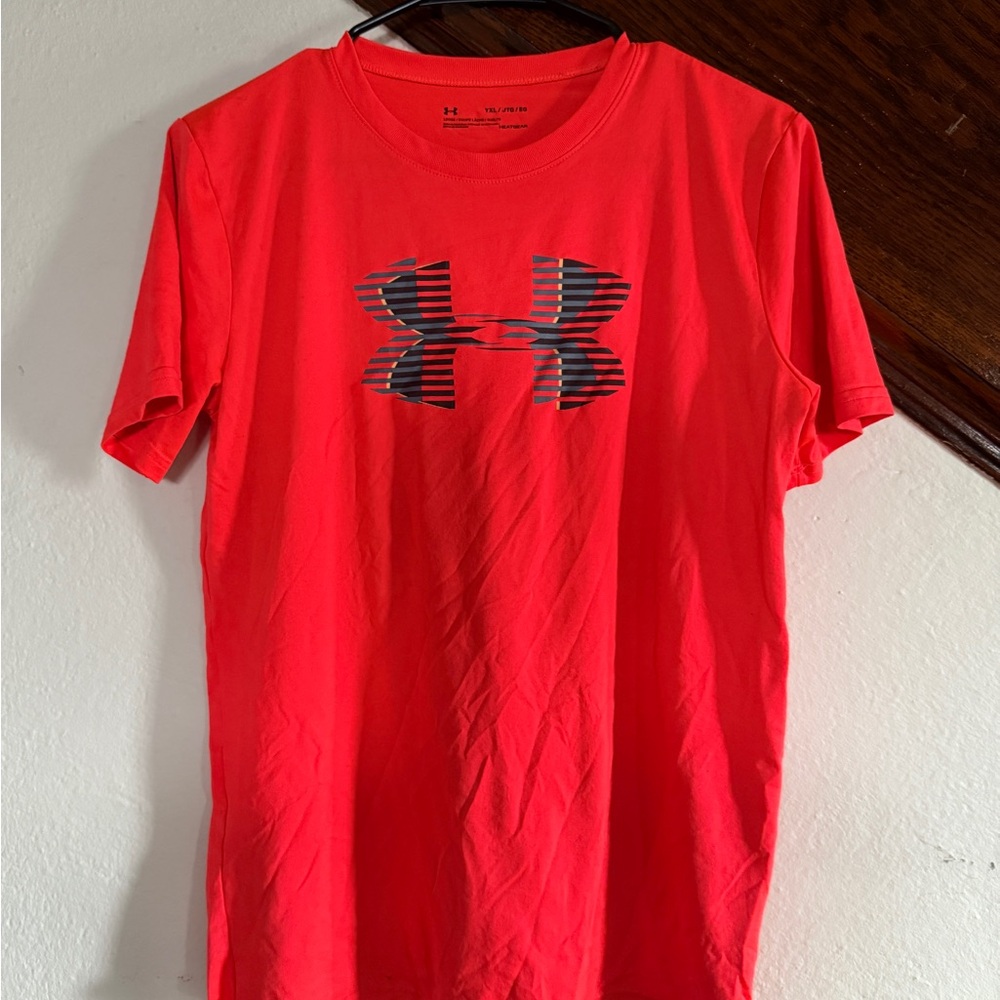 Under Armour Men's Bright Red Short Sleeve Tee